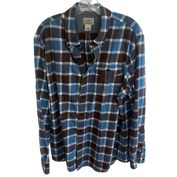 L.L. Bean Men's Scotch Plaid Flannel Shirt, Slightly Fitted - Picture 1 of 6